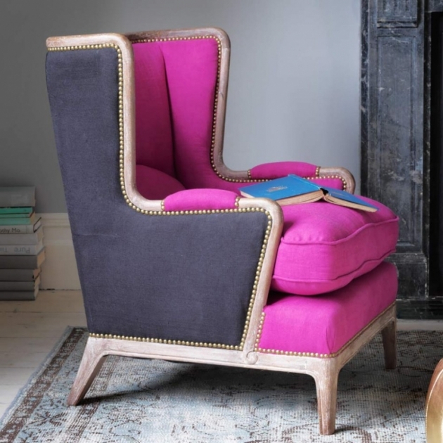 Luxury Hot Pink Accent Chair Photo