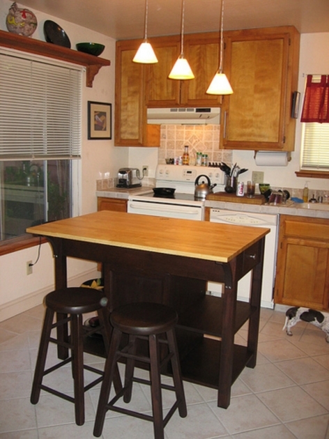 Good Kitchen Islands With Chairs Photos
